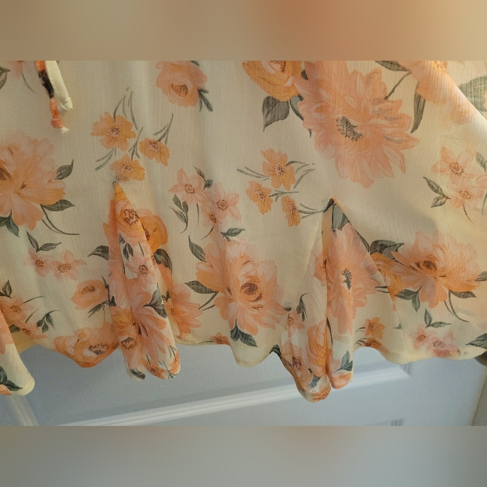 🍑 Trixxi Floral Mini Dress -NWOT- - Picture 13 of 14